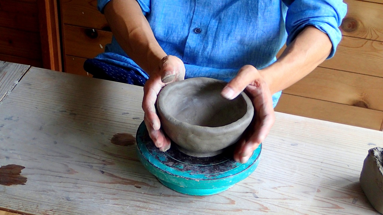 陶芸入門】陶芸4つの基本～成型方法の特徴などを紹介 | 陶楽